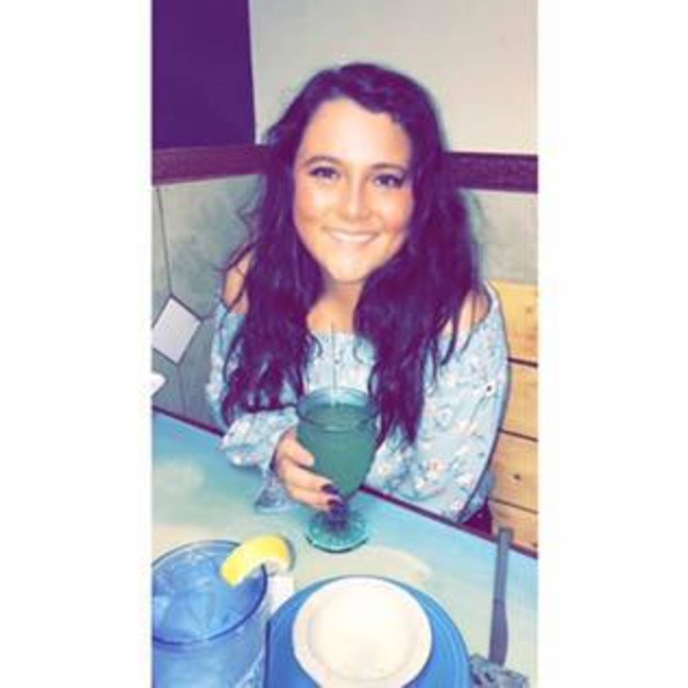 Meet your Posher, Kayla