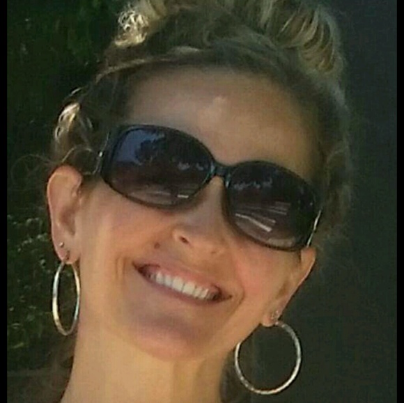 Meet your Posher, Dawn - Picture 1 of 1