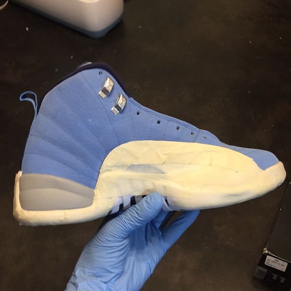 Custom Pantone air Jordan 12\'s sz 9