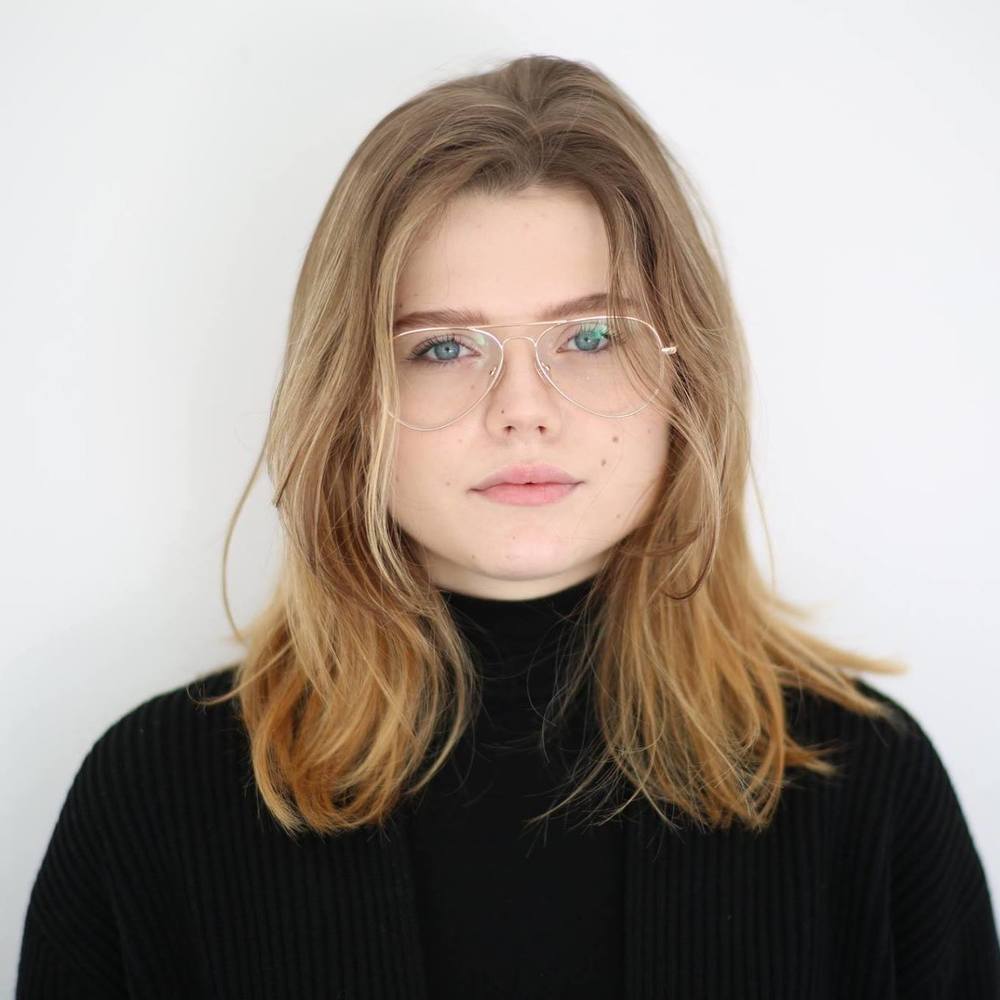 Meet your Posher, Emilia