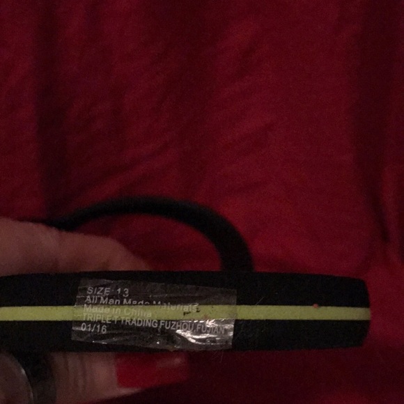 Mens Plaid Skull Flip Flops - Picture 7 of 7