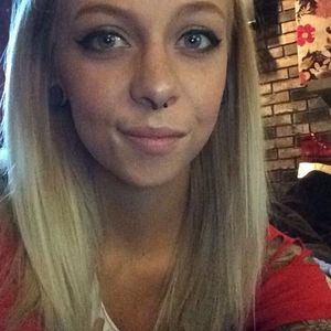 Meet your Posher, Abbie