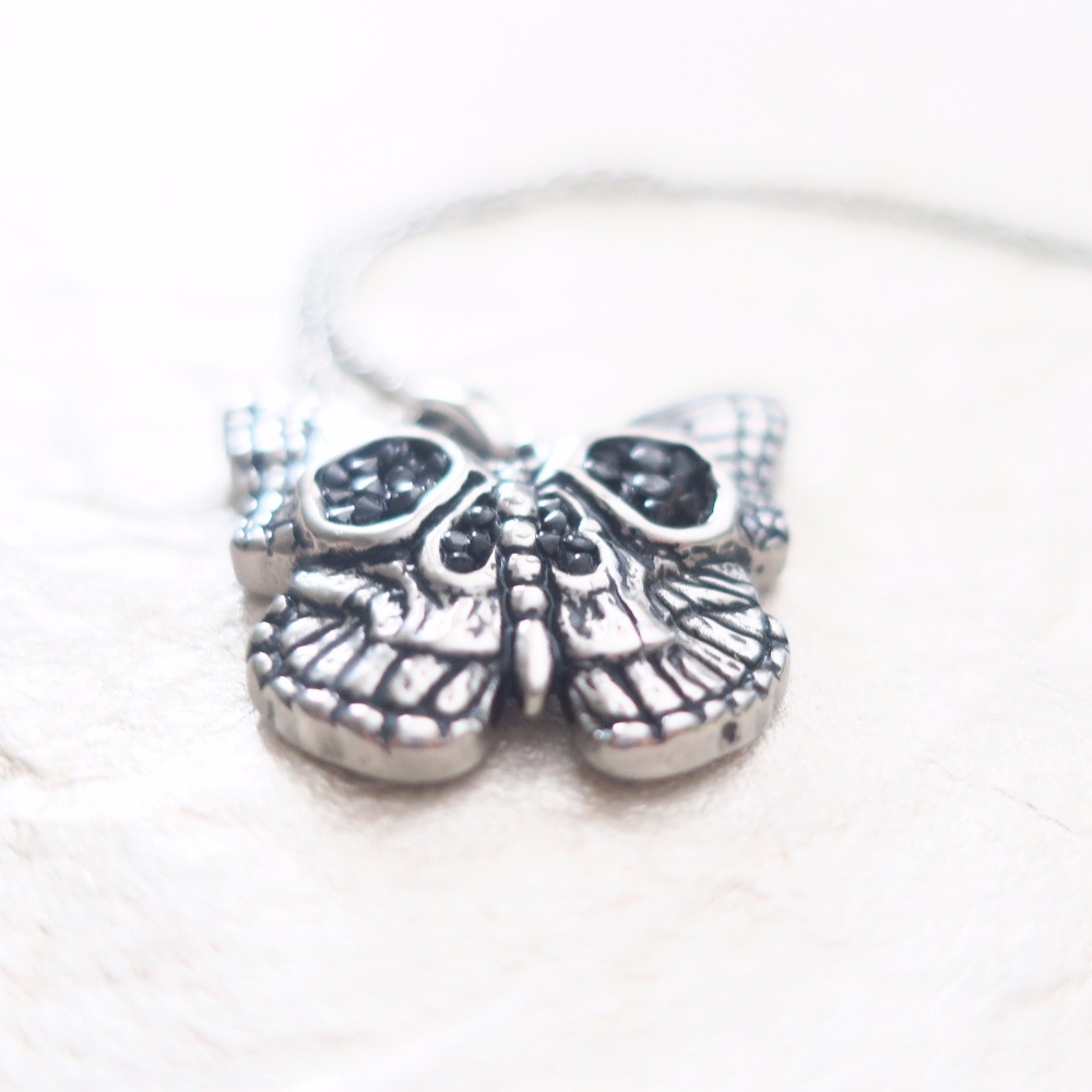 Monarch Skull Necklace w Black CZ - Picture 4 of 8