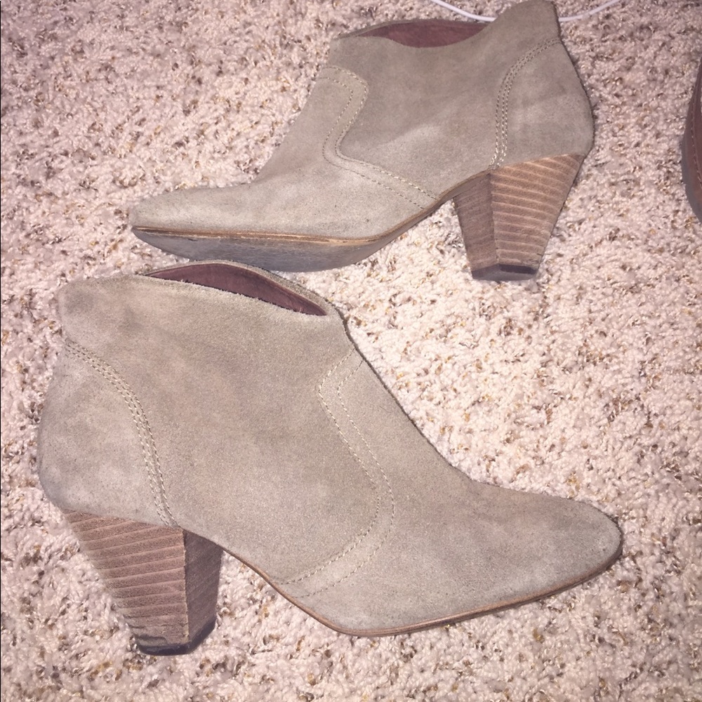 Nine West suede booties 7.5
