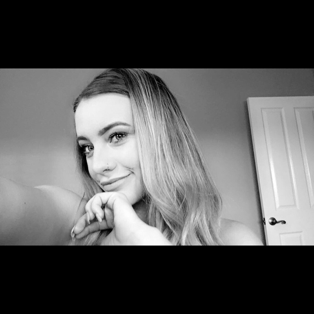 Meet your Posher, Kiley