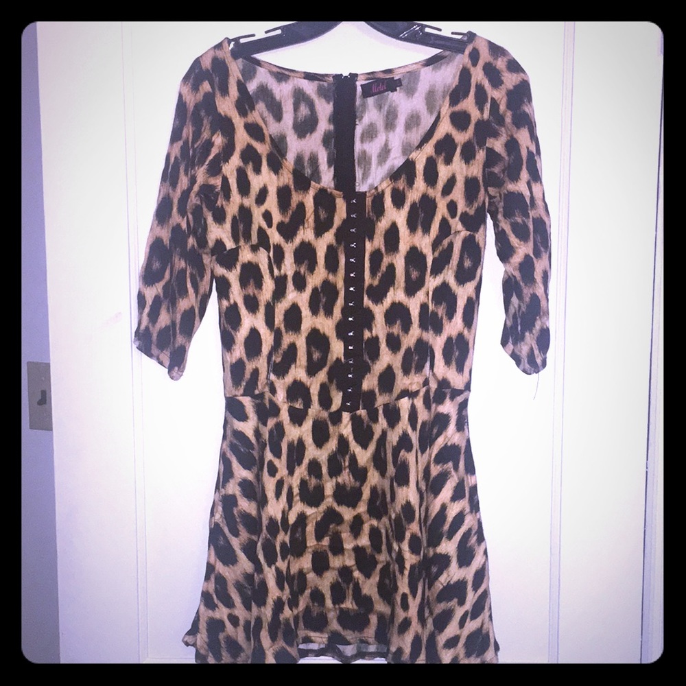 Motel UK hook-eye swing minidress leopard size S