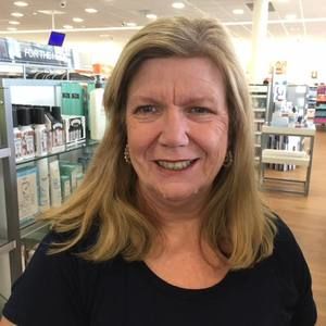 Meet your Posher, Pam