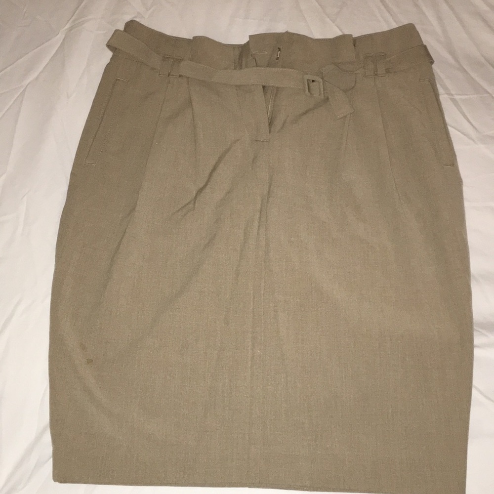 Belted pencil skirt