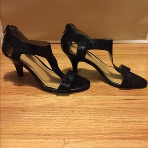 Black Nine West Heels (size 7)