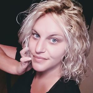 Meet your Posher, Mariessa