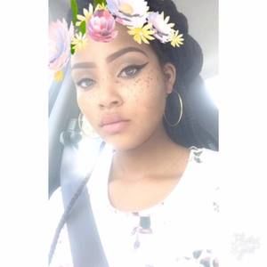 Meet your Posher, Antoya