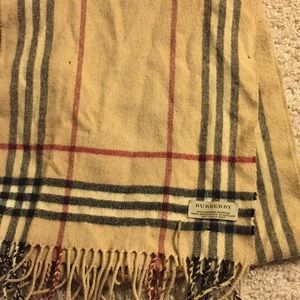 100% Authentic Burberry wool and cashmere scarf
