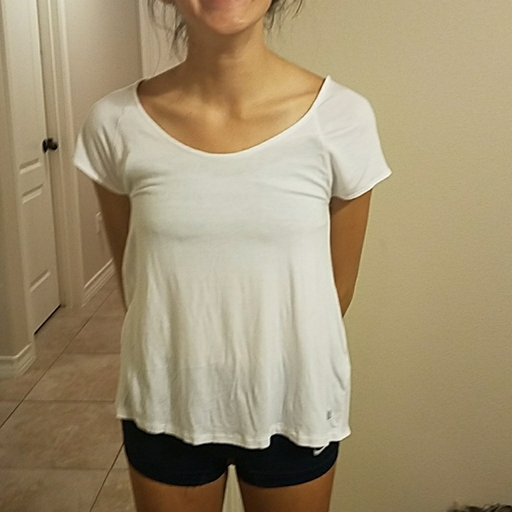 White t-shirt