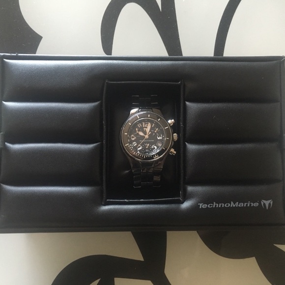 Women's TechnoMarine watch - Picture 5 of 6