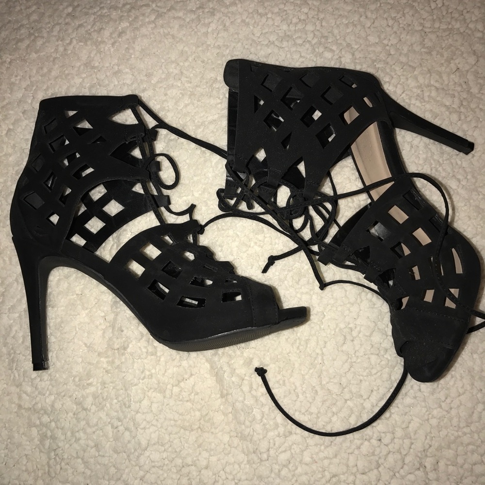 Wrap around heels