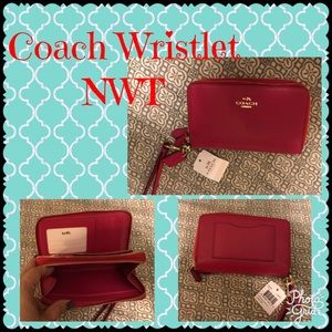 for TRADE w/ OWLSAREAMAZING  🎁🌺