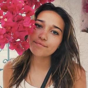 Meet your Posher, Cali