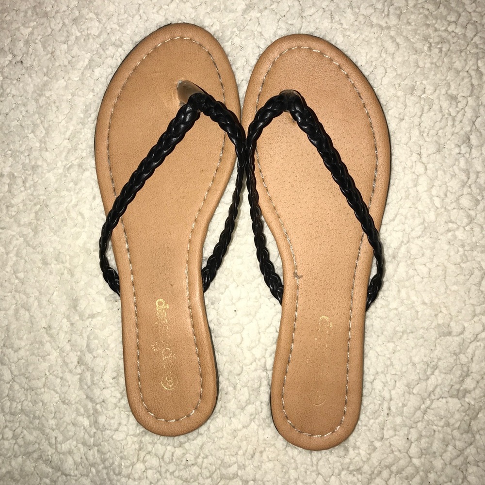 Black thong sandals