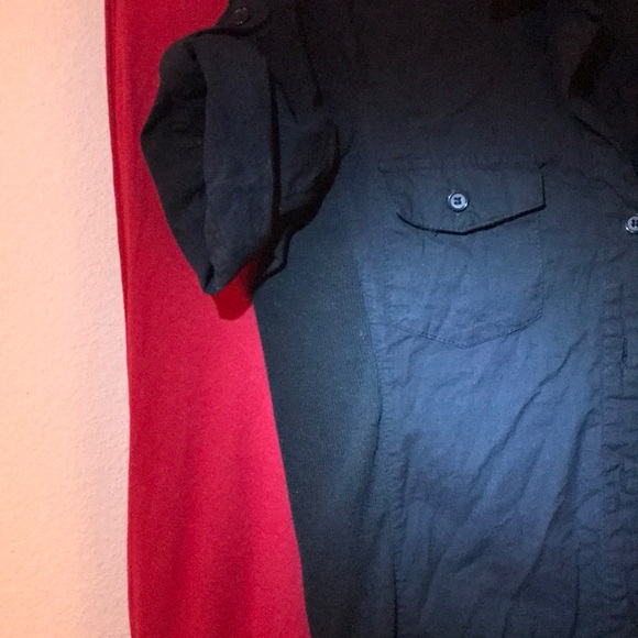 Black button down blouse - Picture 4 of 6