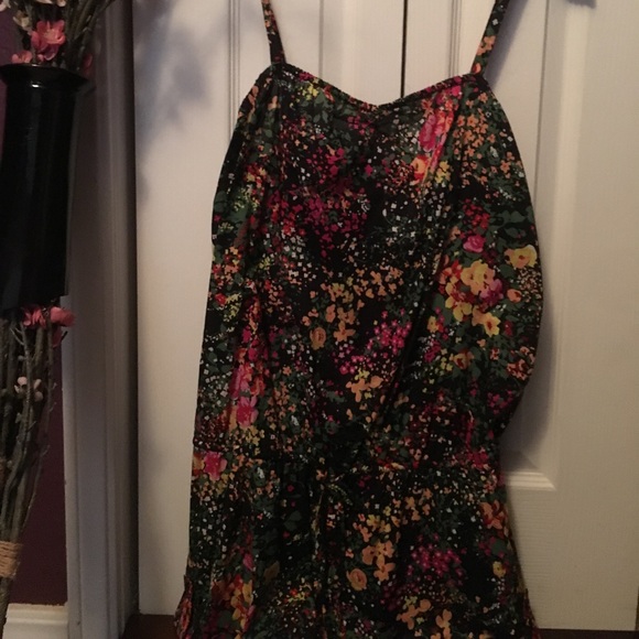 Pink by Victoria's Secret: flower shorts romper - Picture 1 of 1