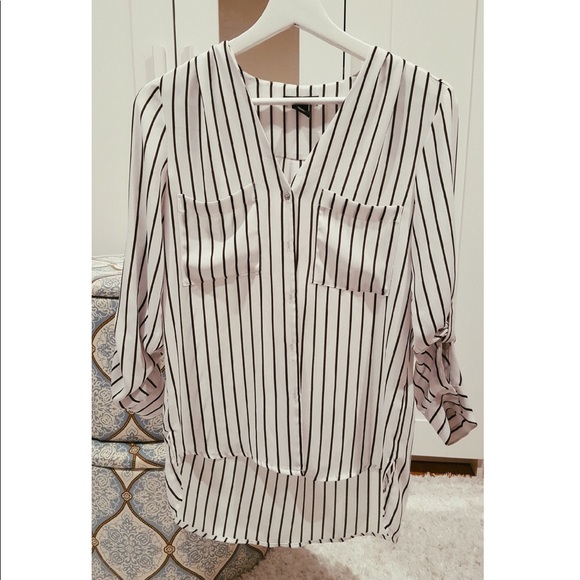 ❌SOLD❌Black White Stripe Print Long Sleeve Blouse - Picture 1 of 2