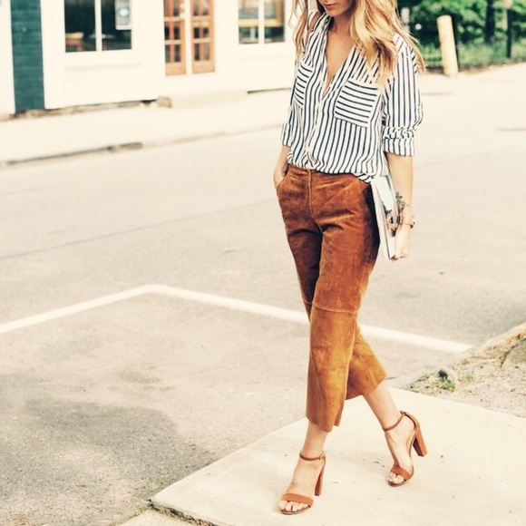 ❌SOLD❌Black White Stripe Print Long Sleeve Blouse - Picture 2 of 2