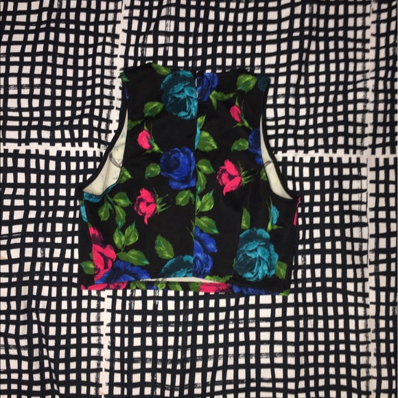 Flower Crop Top - Picture 2 of 2