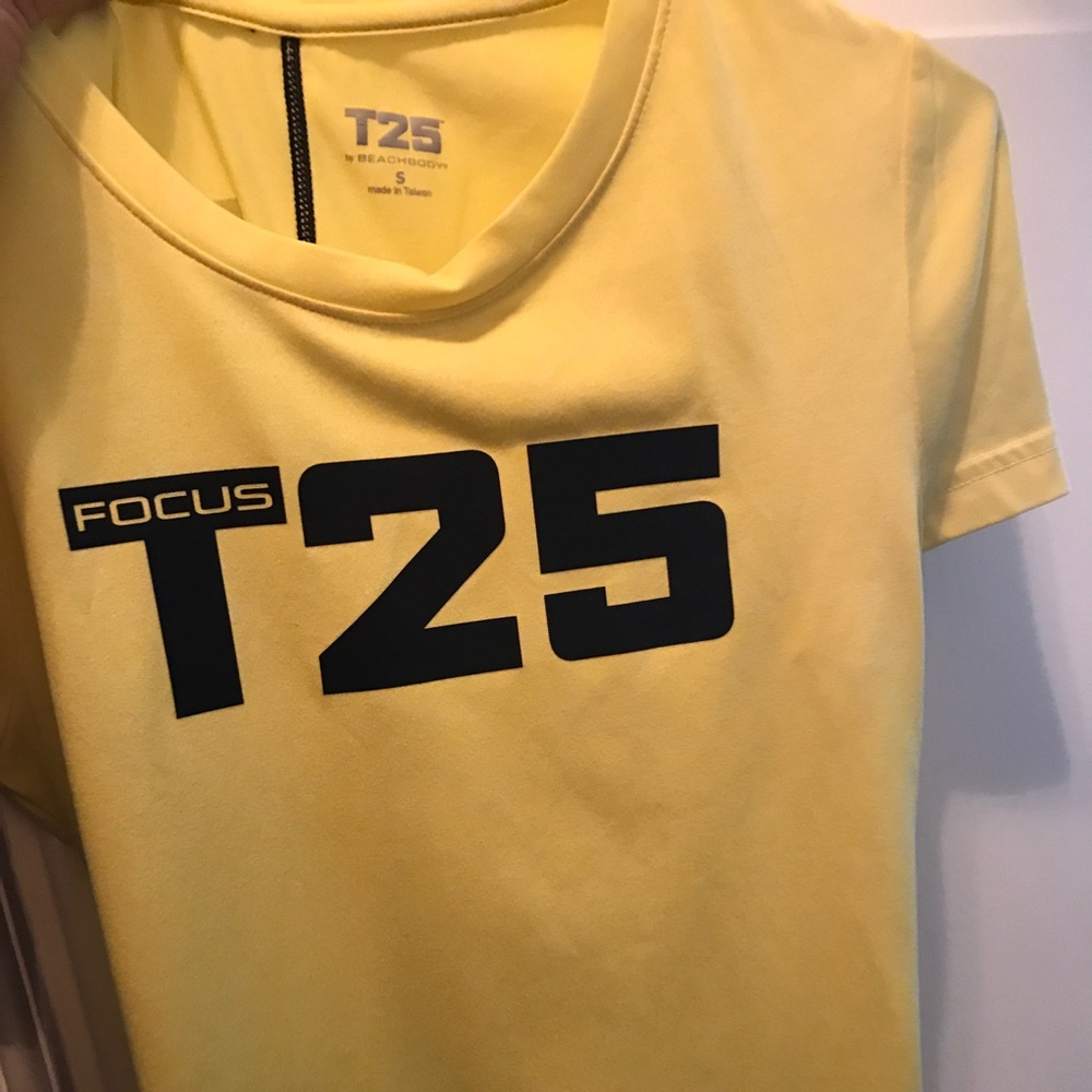 Beachbody T25 logo women top
