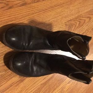 Women's Black Frye boots size 8