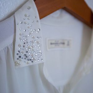 ❌DONATED❌ A&F Jeweled Collar White Top