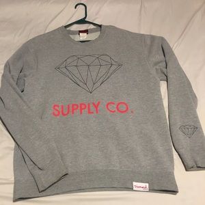 I am selling a diamond crewneck