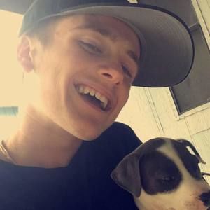 Meet your Posher, Zach