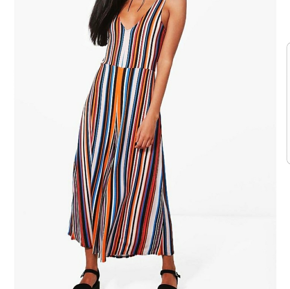 MAKE HALF PRICE OFFER Boohoo Striped Jumpsuit - Picture 2 of 4