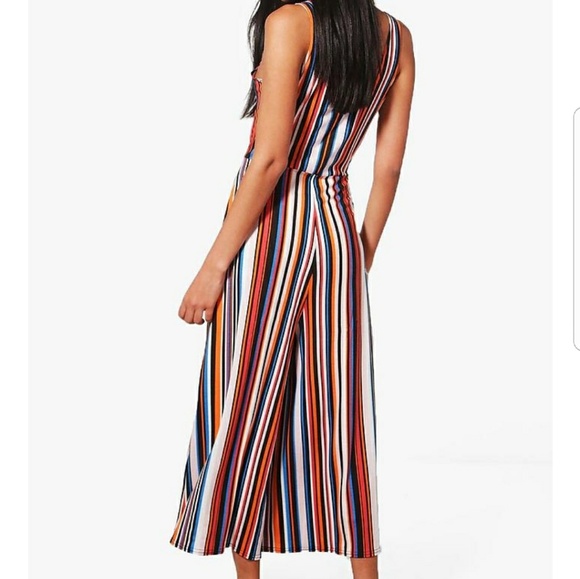 MAKE HALF PRICE OFFER  Boohoo Striped Jumpsuit - Picture 3 of 4