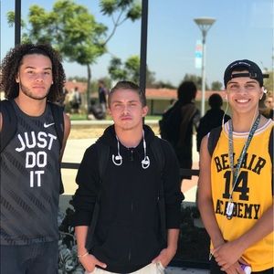 Meet your Posher, Alofaaga