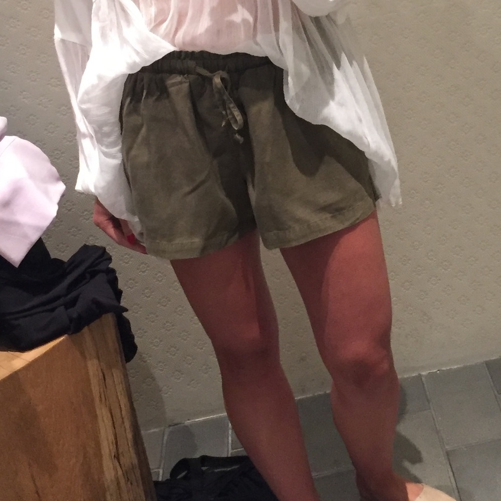 Anthropologie Cloth & Stone green shorts