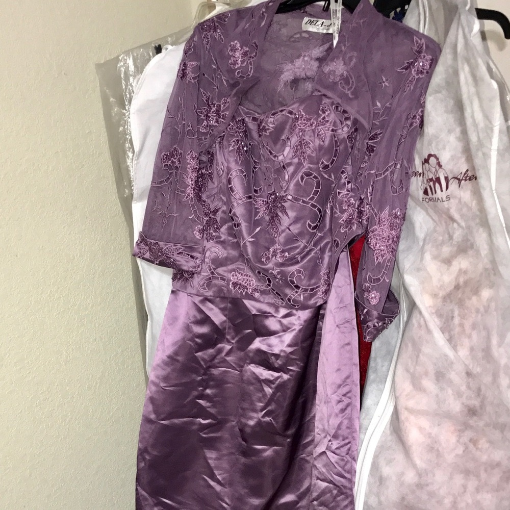Dress - Picture 2 of 2