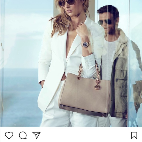 ๐Host pick๐Micheal Kors Cynthia medium satchel - Picture 2 of 7