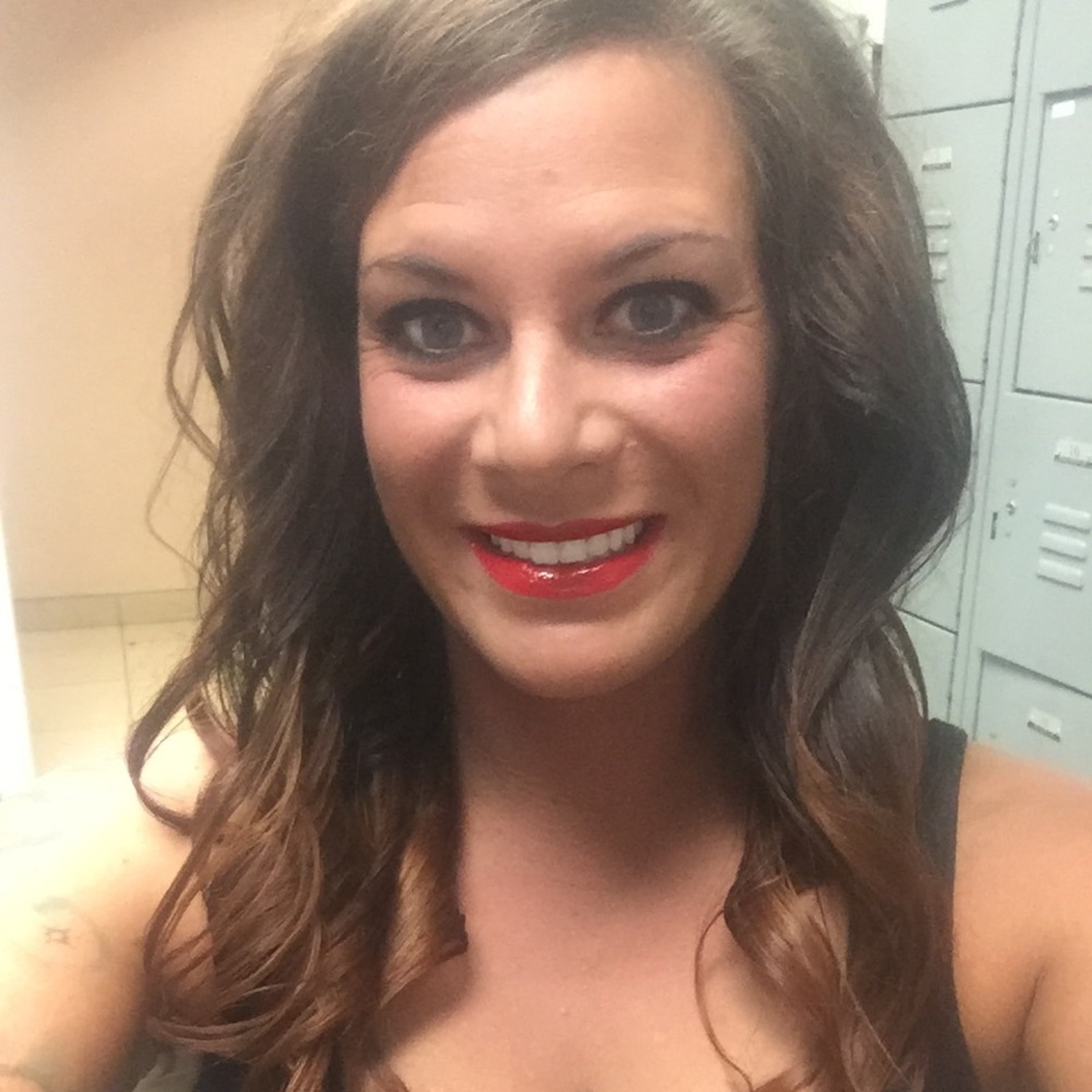 Meet your Posher, Sierra