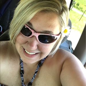 Meet your Posher, Kelli