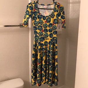 *disney roses!!* LuLaRoe Nicole dress