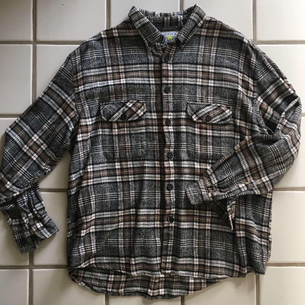 Vintage style men's plaid button up shirt