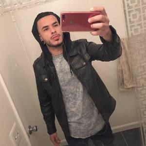 Meet your Posher, Carlos