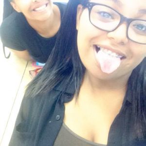 Meet your Posher, Shontia