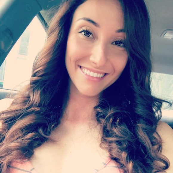 Meet your Posher, Betty - Picture 2 of 2