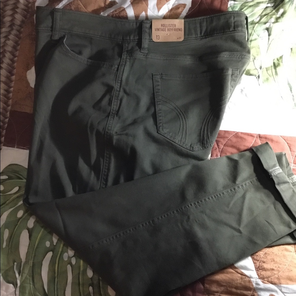 Hollister Low Rise Vintage Boyfriend pants - Picture 3 of 6