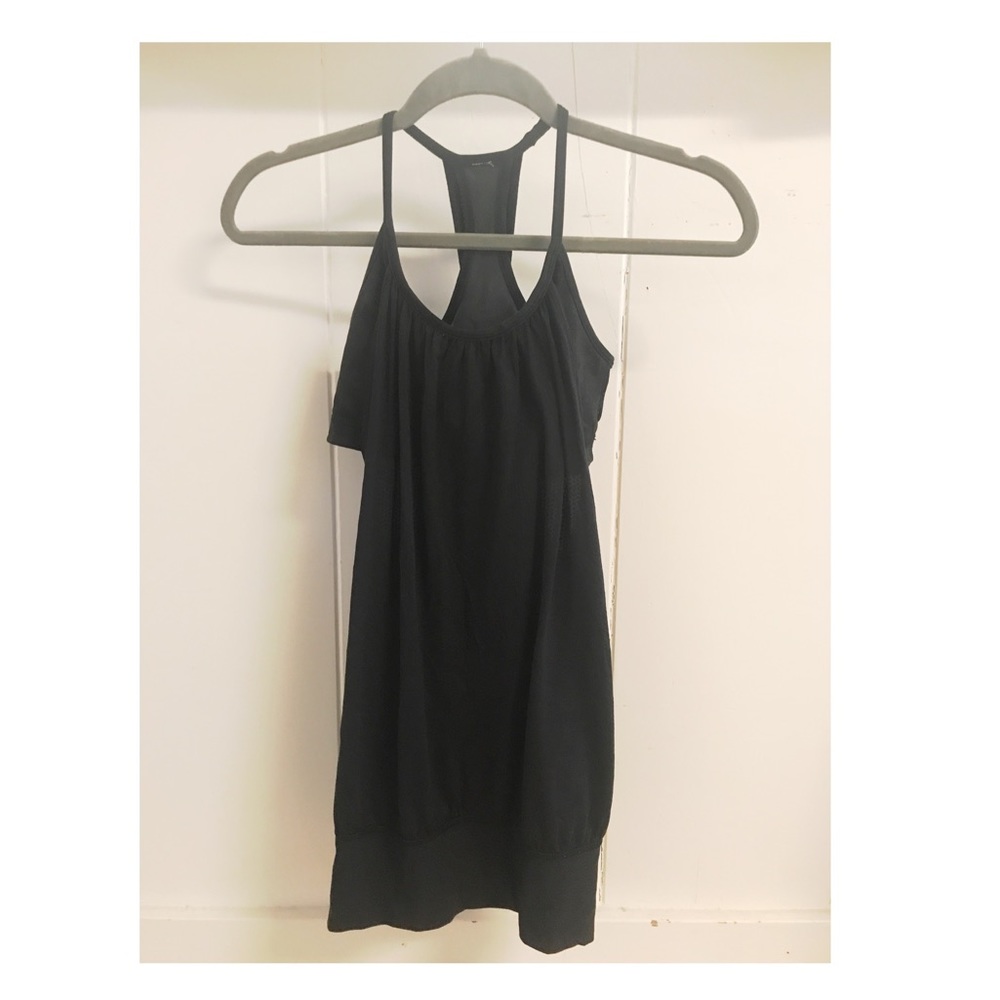 Lululemon workout top
