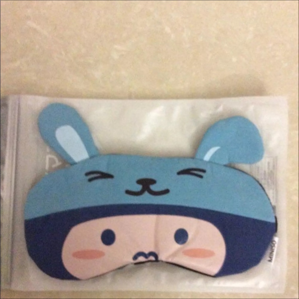 New In The Pouch Relaxation Eyecover