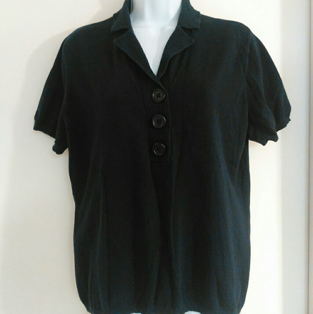 Three button sweater​ shirt