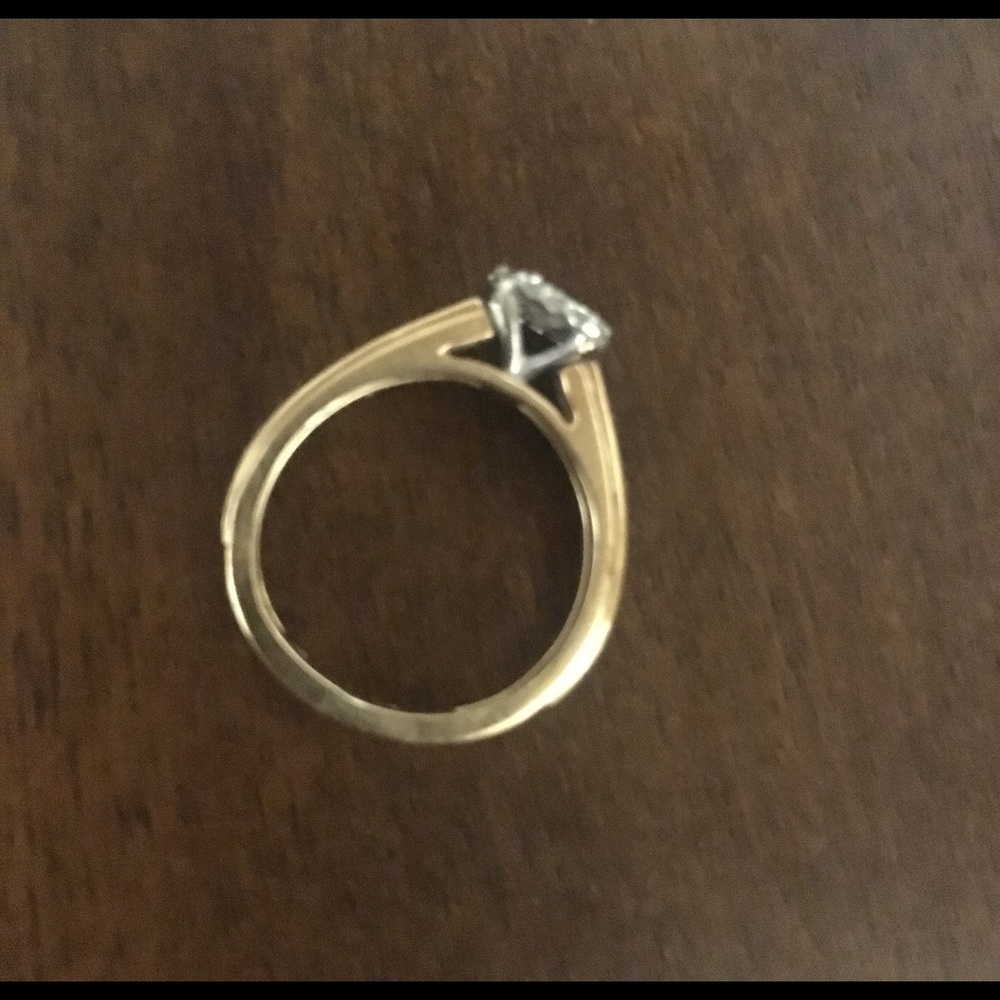 Ring - Picture 3 of 5